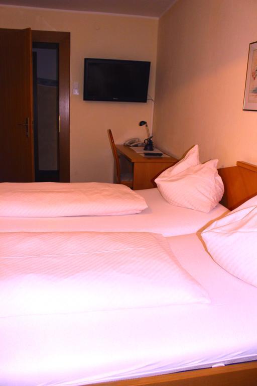 Gasthof-Hotel Winkler Muhldorf  Экстерьер фото