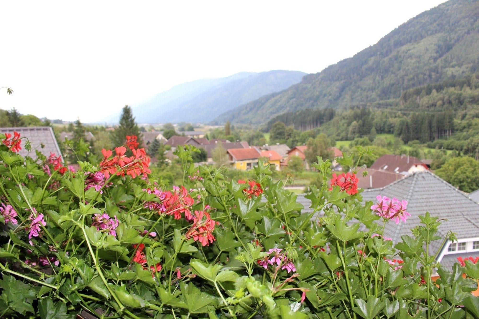 Gasthof-Hotel Winkler Muhldorf  Экстерьер фото